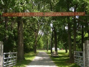 208657_18530869072_1502_n